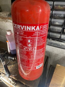 hasiaci pristroj - 2