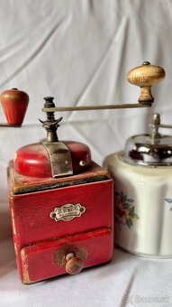 Starožitné mlynčeky na kávu - 2