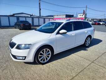 Škoda Octavia Combi 2.0 TDI Elegance/Style - 2