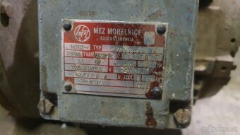 Motor s prevodovkou - 2