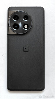 oneplus 11,Top stav16GB Ram/256,vyborne foti,vykonny - 2