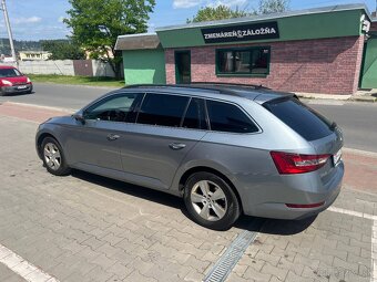Skoda Superb Manual 2.0TDI 110KW - 2