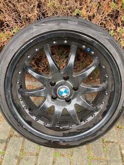 225/40R19 Kumho disly BMW ET38 - 2
