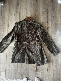 Fendi leopardí set kabát a rifle - 2