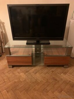 Stolík pod TV - 2