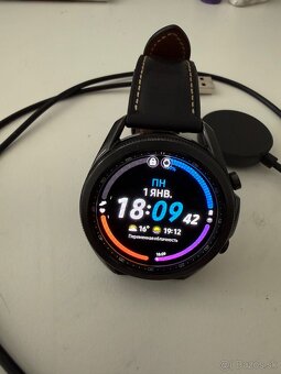 Samsung Galaxy Watch3 - 2