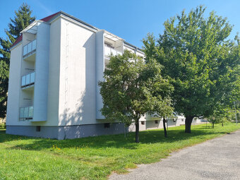 3 IZBOVÝ TEHLOVÝ BYT s BALKÓNOM +GARÁŽ -BREZOVÁ p.B. -MYJAVA - 2