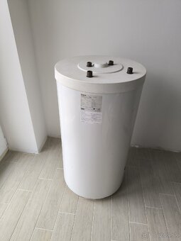 Nádrž na vodu Buderus 120L - 2