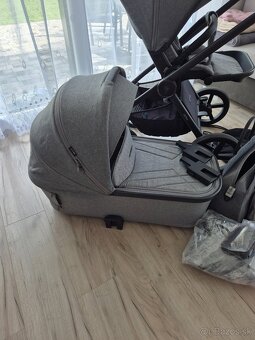 Venicci tinum upline - 2