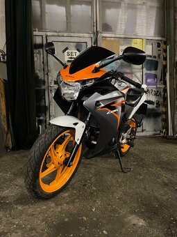 Honda CBR125R - 2