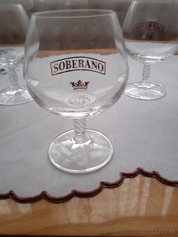 Soberano poháre tzv. napoleonky - 2