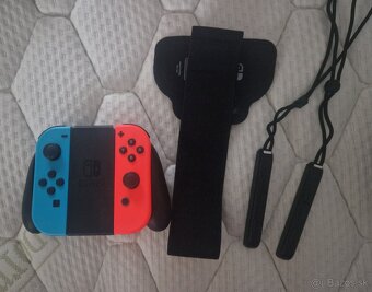 Herná konzola Nintendo Switch + Neon red / Neon blue Joy-Con - 2