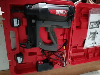 Plynová klincovačka - 2