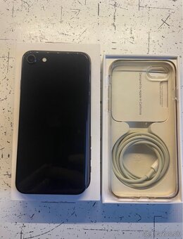 iPhone SE 2 - 2