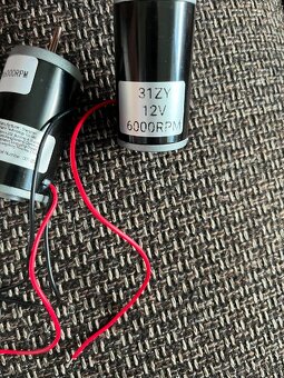 2ks elektromotorov 6000ot./12V/31ZY. - 2