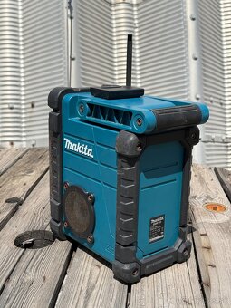 AKU rádio Makita - 2
