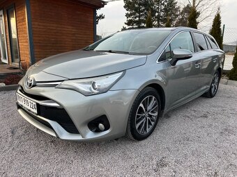 Toyota Avensis Combi 2.0 D-4D S&S Executive - 2