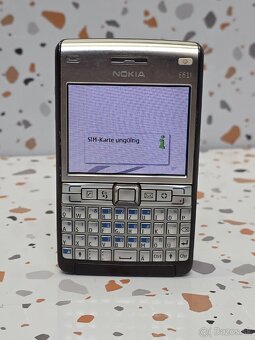 NOKIA E61i 》Type RM-227 》 Model E61i-1 - 2