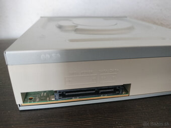 DVD-RW SATA[iHAS122] - 2