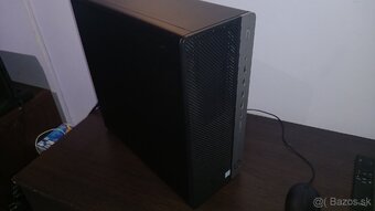 HP ELITEDESK 800 G3 TWR - 2