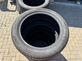 255/45R19 Bridgestone - 2