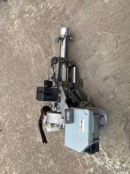 Elektricky posilňovač riadenia Renault Clio III 8200826806A - 2