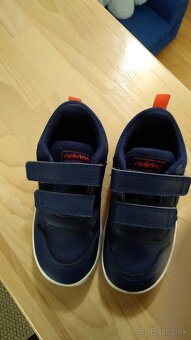 tenisky adidas č.24 - 2