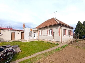 Znova k dispozícii.
Rodinný dom v obci HRUŠOVANY - 2