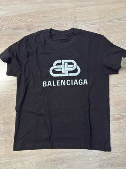 Čierne tričko Balenciaga unisex - 2