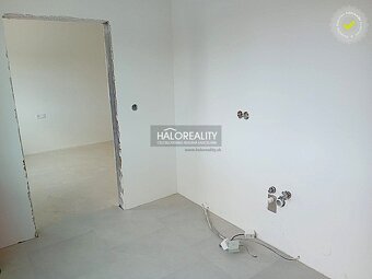 HALO reality - Predaj, dvojizbový byt Lučenec, priestranný s - 2