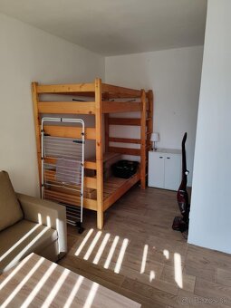 Prenájom 1 - izbového bytu na Ľadovni - 2
