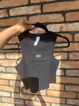 🖤 ALO YOGA čierne tielko – veľkosť M 🖤 - 2