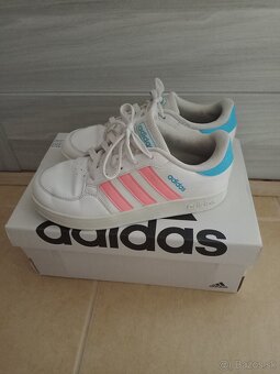 Dievčenské tenisky Adidas - 2