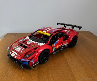LEGO Technic 42125 Ferrari 488 GTE - 2