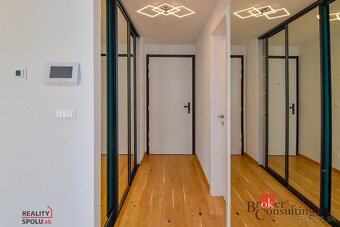 Na predaj: Moderný 2-izbový byt v srdci Bratislavy 4 poshod - 2