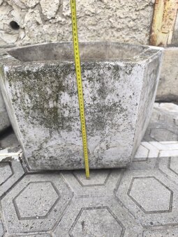 Betónové kvetinače - 2