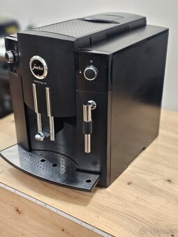 Jura IMPRESSA C5 automatický kávovar - 2