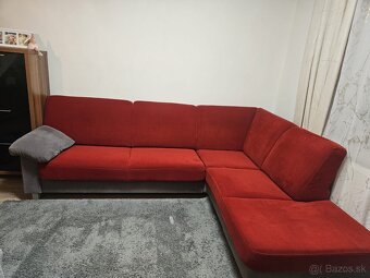 Predám skoro zadarmo krásnu červenú rohovú sedačku - 2