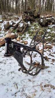 Yamaha dt125r rám - 2