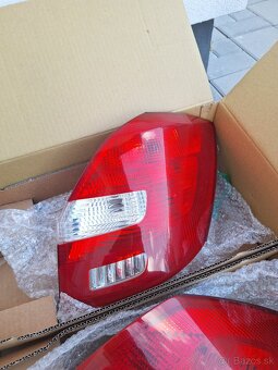 Fabia 2 zadne svetlá - 2