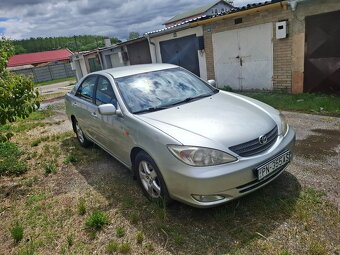 Toyota Camry 3.0 V6 - 2
