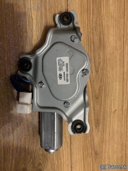 Motorcek stieračov zadný Hyundai i30 II 2012-16 98700-A5000 - 2