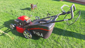 Predám kosačku VEGA 139 - s pojazdom - 2