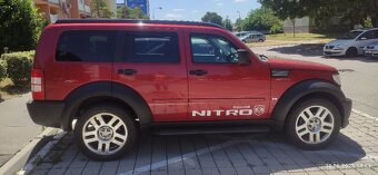 Dodge Nitro - 2