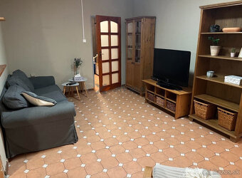 Prenájom 3 izbového bytu, Fibichova, Košice - 2