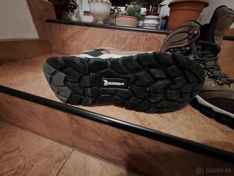 Predám outdoorovú obuv VM s membránou, veľ. 40 - 2