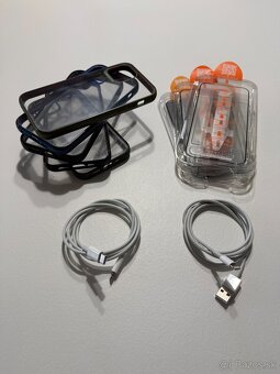 ✅ Predám iPhone 12 Pro 128GB v TOP stave + DARČEKY - 2