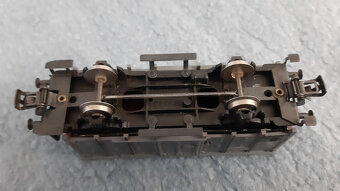 Vláčiky - model krytého vozňa Fleischmann H0 - 2