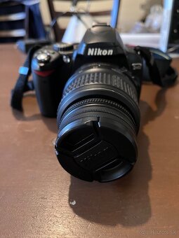 Nikon D40 - 2