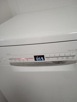 Predáme umývačku riadu BOSCH, vek 2 roky - 2